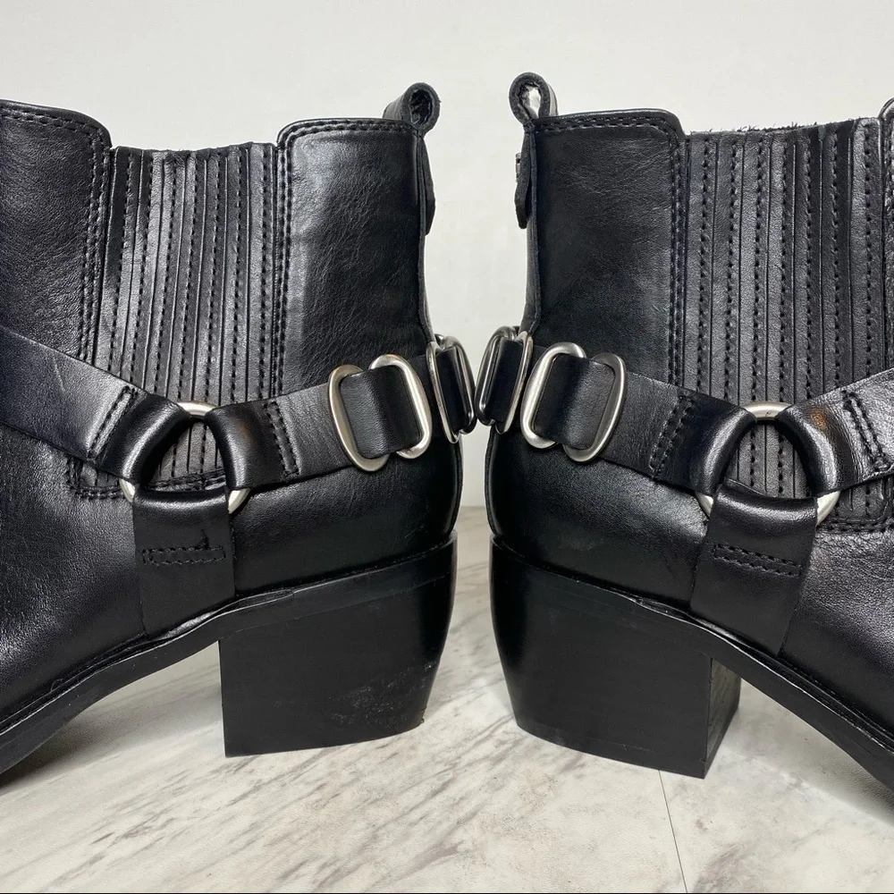New! Sam Edelman Bellamie Bootie